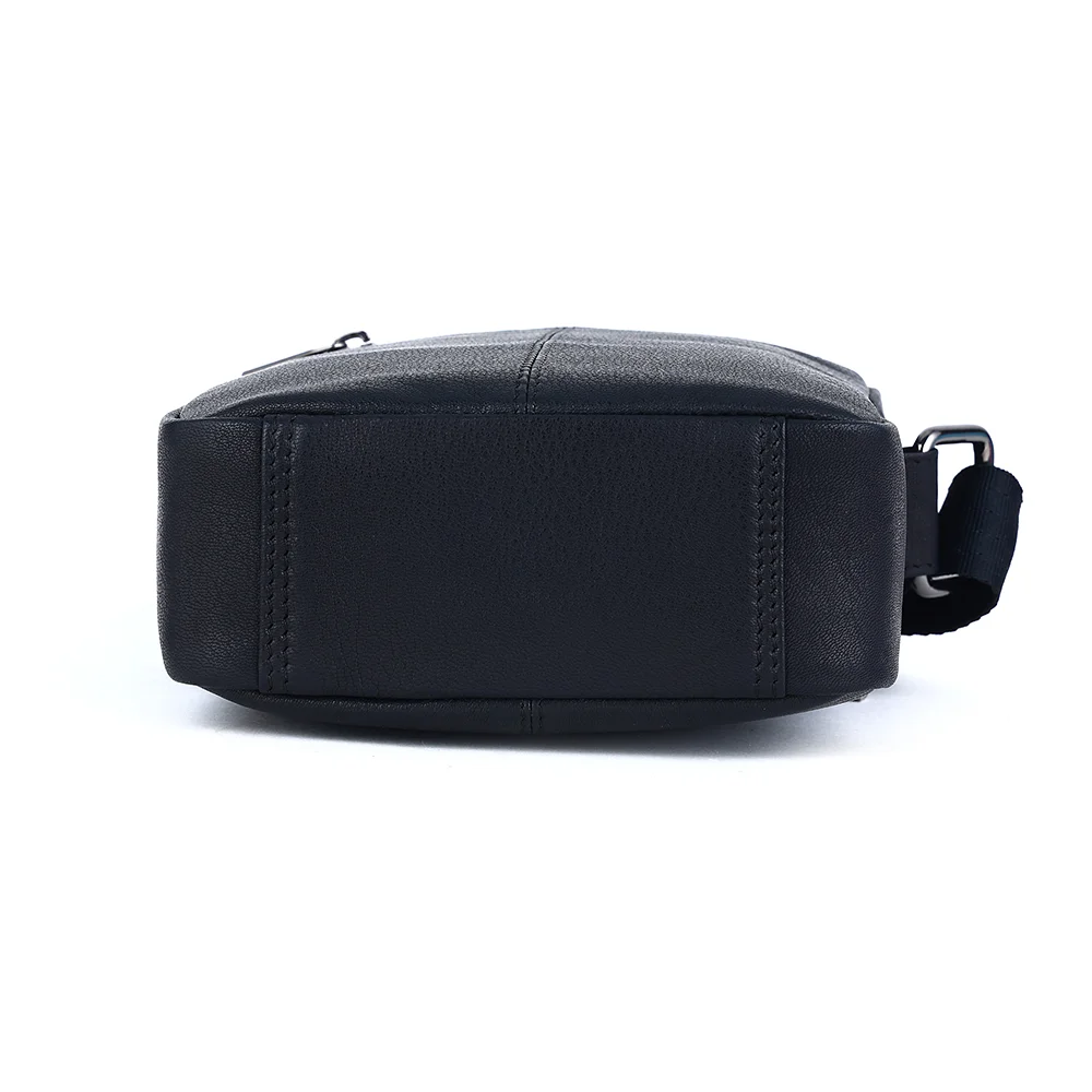 CHASE PLUS Body Bag Metro sling black - Premio